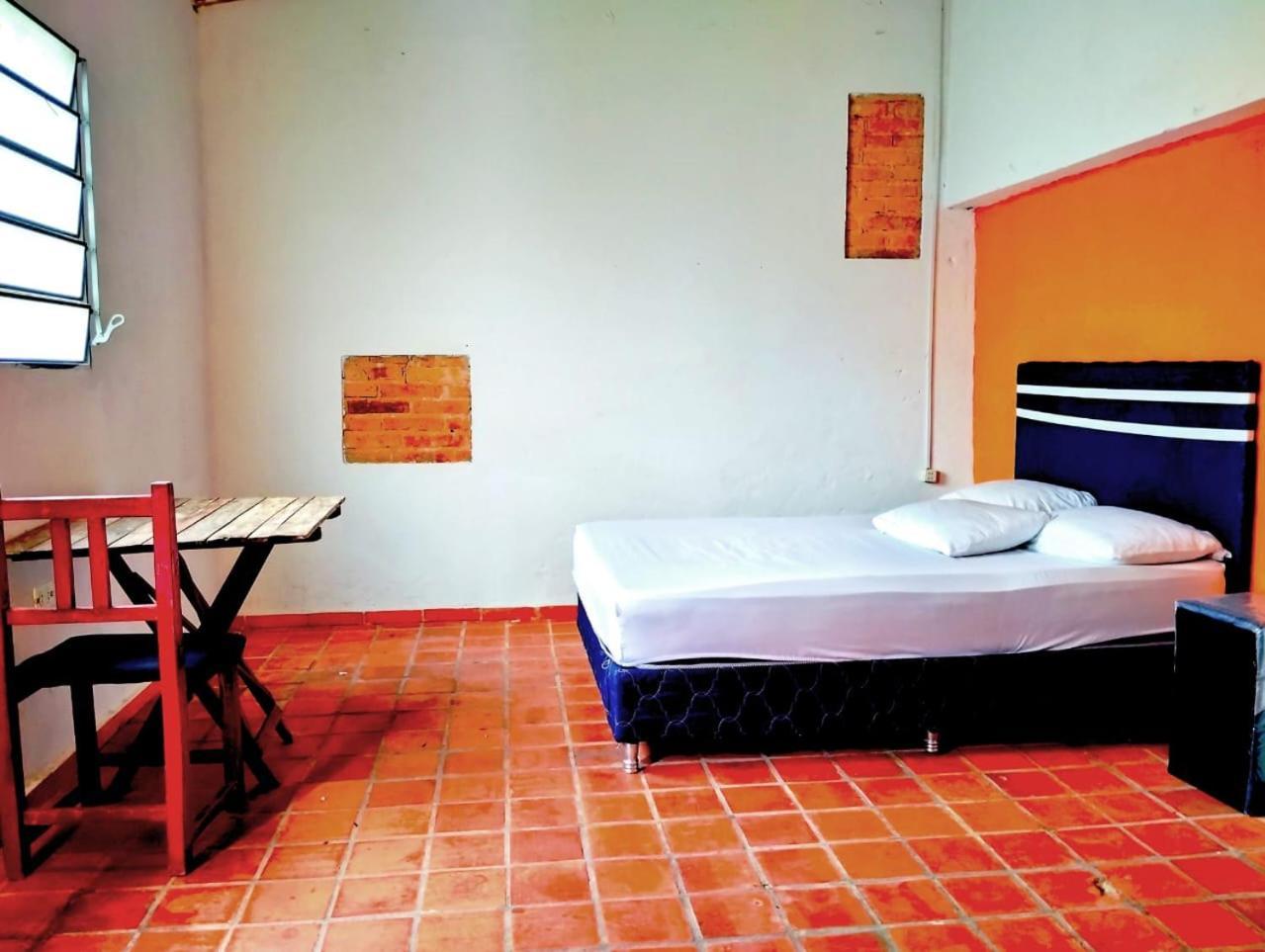 Mediterraneo Youth Hostel Asunción Esterno foto